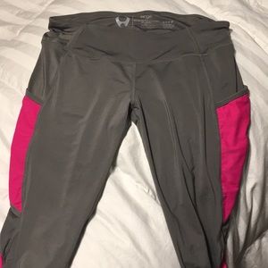 Women’s Large Hylete Crop